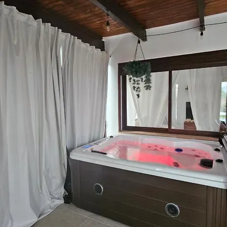 Manzano Oasis